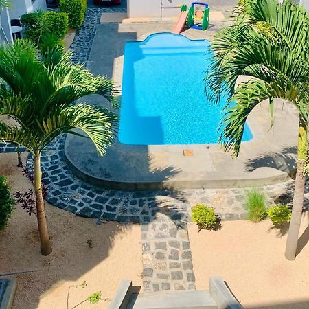 Ibiza Apartment - 150M From The Beach Flic-en-Flacq Exterior foto